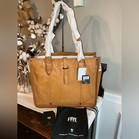 Frye Handbags - NWT Frye Leather Campus Tote Shoulder Bag Canyon Tan MSRP $378